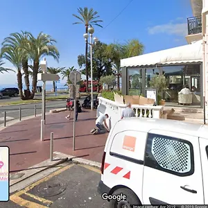 https://apt-2-3-pces-dans-le-carre-d-or-a-290-m-des-plages.fr-provencehotel.com